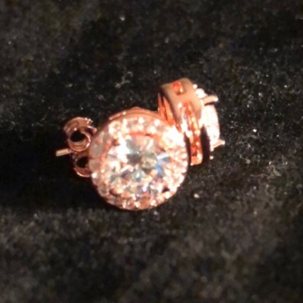 3.44 CTTW Halo Stud Swarovski CZ Rose Gold .925 - Picture 3 of 6